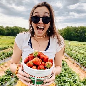 Meet your Posher, Julia